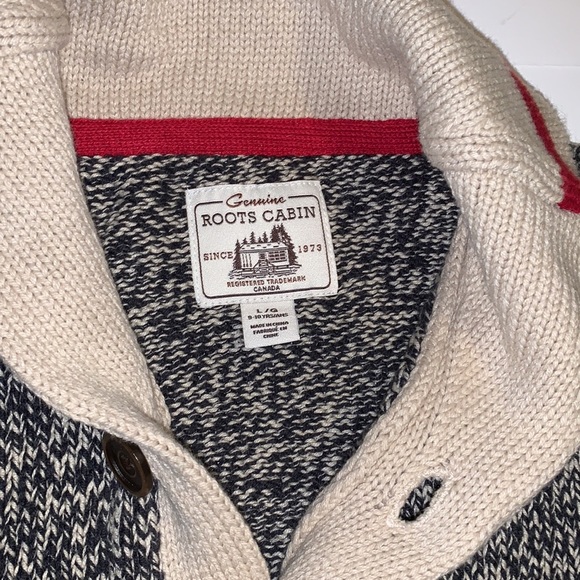 Roots Canada Grey, Cream, and Red Cabin Sweater - Girl’s Size Large - Picture 6 of 8